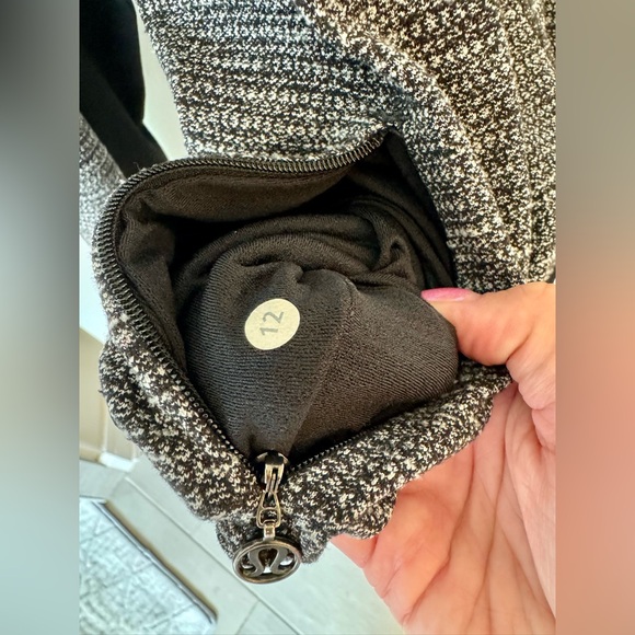 Lululemon Bhakti Yoga Jacket - Picture 12 of 12